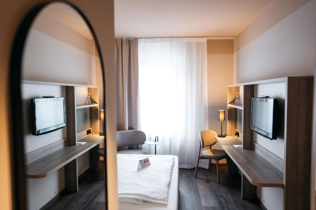 City Park Hotel Frankfurt  Extérieur photo